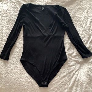 FOREVER 21 BODYSUIT / SIZE M
